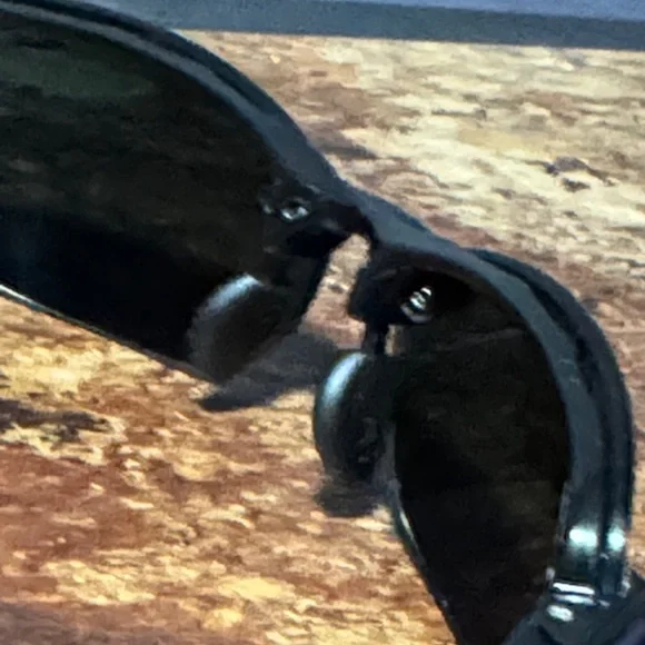 Used Maui Jim Hanalei - Picture 11 of 15